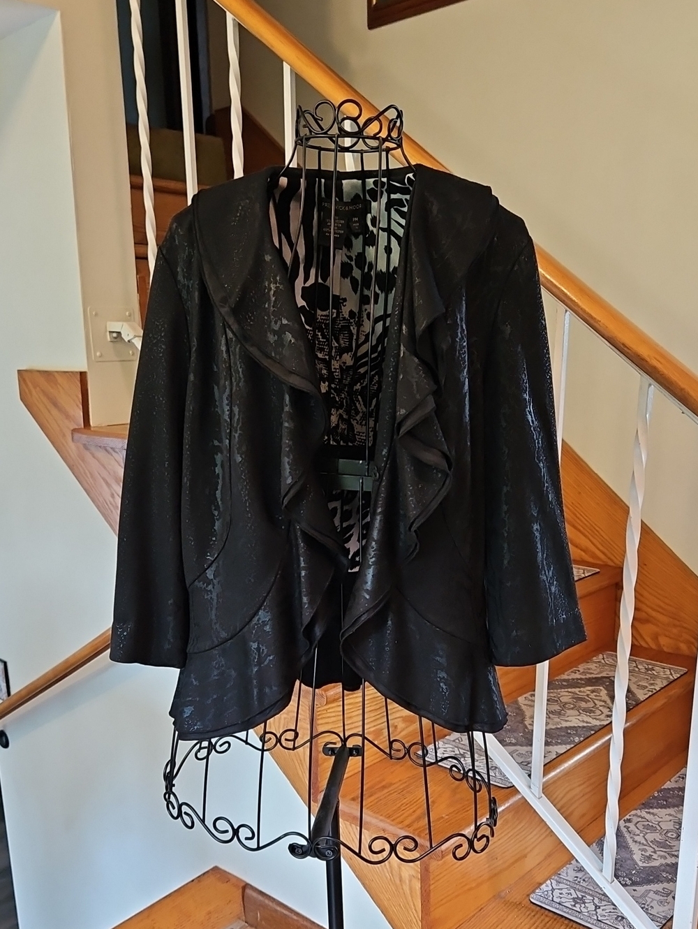 👚Preswick & Moore Black Ruffled Open-Front Jacket